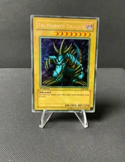 2002 Yugioh “FADED” 1st Edition “TRI-HORNED DRAGON”#LOB-000 VERY RARE - Image 1