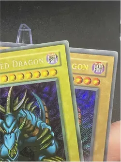 2002 Yugioh “FADED” 1st Edition “TRI-HORNED DRAGON”#LOB-000 VERY RARE - Image 2