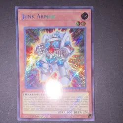 Yu-Gi-Oh! Battles of Legend: Glorious Gallery Junk Armor BLGG-EN032 Secret Rare - Image 2