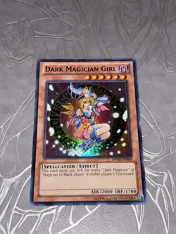 DPYG-EN008 Dark Magician Girl Yugioh Duelist Pack Yugi Muto Super Rare Englisch - Image 1