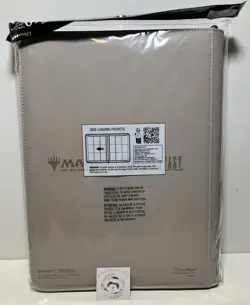 Ultra Pro Magic MTG Final Fantasy Zippered Pro Binder 9 Pockets 360 Cards Cloud - Image 2