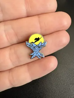 DLR Tiny Kingdom 3rd Edition Series 3 Little Mermaid Ariel Swimming LR Pin - Image 2