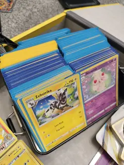 Pokemon TCG Collection Trading Card Game Bundle Job Lot Pokemon Cards Bulk Lot - Image 3