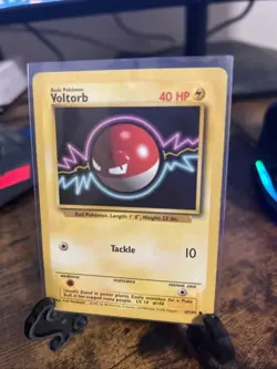 Pokemon TCG Voltorb Base Set, Unlimited Common Card 67/102 - Image 1