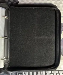 Pokemon TCG 4-pocket Pikachu Binder - Image 5