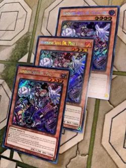 YuGiOh VANQUISH SOUL DR. MAD LOVE Secret Rare Play Set RA04-EN045 - Image 2