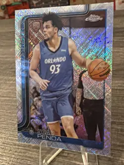2025-26 Topps Chrome Noah Penda #282 SKYLIGHT Refractor Magic Rookie - Image 3