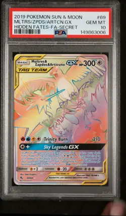 POKEMON SUN & MOON HIDDEN FATES FULL ART/MOLTRES & ZAPDOS & ARTICUNO GX PSA 10 - Image 1