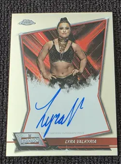 Lyra Valkyria 2026 Topps Chrome WWE Base Auto #RBA-LYR - Image 3
