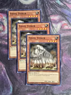 (3x) Fossil Tusker - SGX4-END09 - NM Common - 1st ed - Yugioh - Image 1