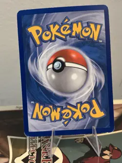 The Pokemon Company Gloom 58/115 Unseen Forces Holographic MP - Image 2