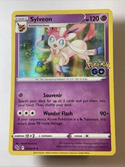 Sylveon 035/078 - Pokemon GO Holo (NM) - Image 1