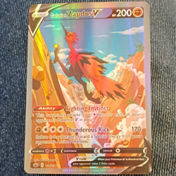 Pokemon Galarian Zapdos V Full Art Ultra Rare Holo 174/198 Chilling Reign HP200 - Image 1
