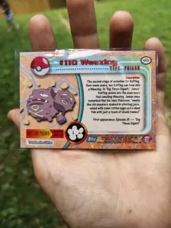 Topps TV Animation Edition Weezing #110 Rainbow Holo Pokemon Card English - Image 5