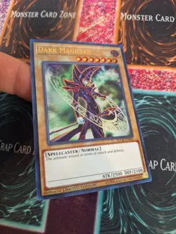 Yugioh Dark Magician YUCB-EN001 Ultra Rare Limited Near Mint - Image 2