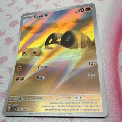 The Pokemon Company Sandile 216/198 SV01 Illustration Rare Full Art Holo EN 2023 - Image 2