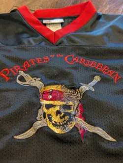 Disney Pirates of the Caribbean Captain Jack Sparrow Jersey Kids Youth YM 7/8 - Image 3
