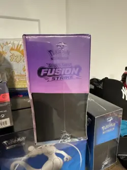 Nintendo Pokemon TCG: Sword & Shield Fusion Strike Elite Trainer Box 820650809330 - Image 3