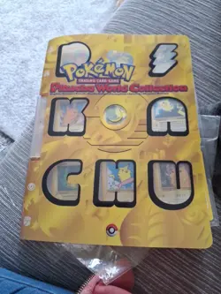 Pokemon Pikachu World Collection 2000 Full Set With Folder 9x stamped cards - Image 2