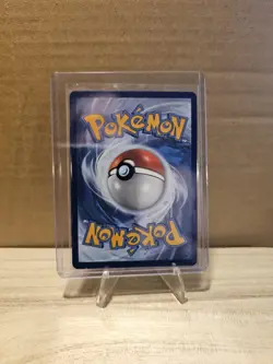 Zamazenta 102/185 SWSH04: Vivid Voltage Holofoil Amazing Rare Pokemon NM card - Image 2