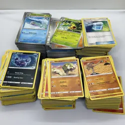 Pokemon 1,000 Pokemon TCG Trading Cards Collection Lot - Image 5