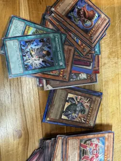 Yu-Gi-Oh! Huge 700+ Card Bulk Lot Commons Rares Super Ultra Secret 1st Ed NM - Image 2