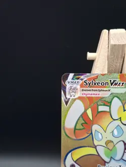 Pokemon TCG Sylveon VMAX Evolving Skies 211/203 Secret Rainbow Holo Rare NM - Image 3