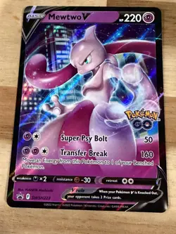 Pokemon TCG Card SWSH223 Mewtwo V Pokemon Go Black Star Promo NM - Image 1