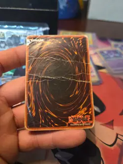 Yu-Gi-Oh! Blue-Eyes White Dragon SDK-001 Ultra Rare Holo DMG - Image 5