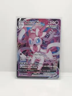 Pokemon TCG Sylveon VMAX Full Art Ultra Rare Holo Card 075/203 Evolving Skies. - Image 1