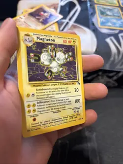 Pokemon TCG Magneton Fossil Set 11/62 Holo Unlimited Holo Rare - Image 3