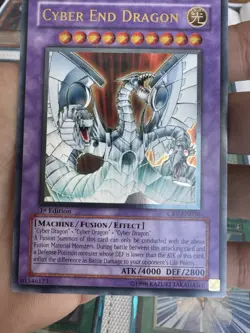 Yu-Gi-Oh! Cyber End Dragon CRV-EN036 1st Edition Ultimate Rare NM+ (Cracked 9) - Image 4