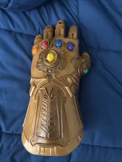 Disney Parks Avengers Vault Thanos Infinity Gauntlet - Image 1