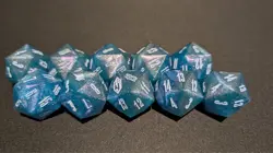 1 x MTG Final Fantasy Crystal D20 Spindown Die - ORIGINAL, LIMITED EDITION - Image 1