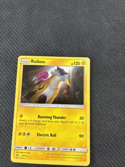 Raikou 32/73 Shining Legends Cracked Ice Holo Pokemon NM - Image 3
