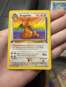 Pokemon TCG Dragonite Non-Holo Rare Card 4/62 Fossil First Edition-CLEAN - Image 1