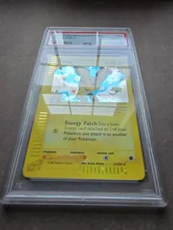 Pokemon TCG Expedition Base Set Pichu-Holo 22/165 Rare PSA 8 - Image 4