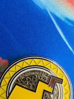 Pokemon Premium Trainer's XY Collection Box 2017 Pikachu Metal Coin - Image 3