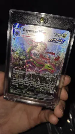 Pokemon TCG: 2021 Evolving Skies Secret Rare Alt Art Rayquaza VMAX (218/203) - Image 4