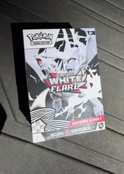 Pokemon TCG: Scarlet & Violet—White Flare Booster Bundle Box (6 Packs) - Image 1