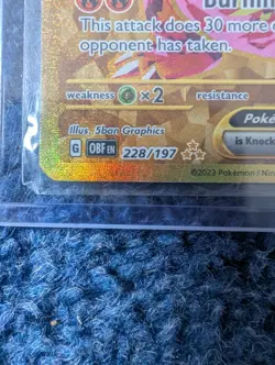 Pokemon TCG Charizard EX Obsidian Flames Card 228/197 Near Mint Condition - Image 3
