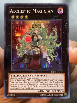 Yugioh NM Alchemic Magician REDU-EN047 Return of the Duelist - Image 1
