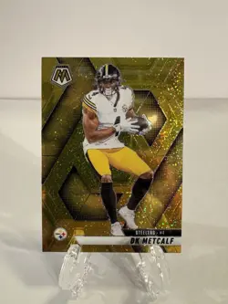 2025 Panini Mosaic - DK Metcalf #33 Gold Glitter Prizm /5 🔥SSP🔥 (Z) - Image 1
