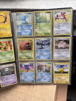Vintage 1999-2008 Pokemon Cards set of 40 cards. Book included! - Image 4