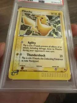 2003 POKEMON BLACK STAR PROMO #012 PIKACHU-HOLO PSA 8 - Image 3
