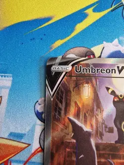 Pokemon TCG Umbreon v Evolving Skies Holo Ultra Rare Card 189/203 - Image 4
