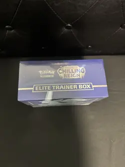 Pokemon TGC Sword & Shield Chilling Reign Elite Trainer Box ETB Sealed - Image 2