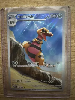 Krokorok 136/086 Pokemon TCG Illustration Rare NM – Black Bolt Full Art Holo - Image 1
