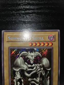 Summoned Skull BPT-002 2002 Collectors Tin Limited Edition Yu-Gi-Oh LP - Image 2