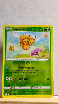 Combee [MP] - Pokemon TCG Astral Radiance 011/189 [Reverse Holo Common] - Image 1